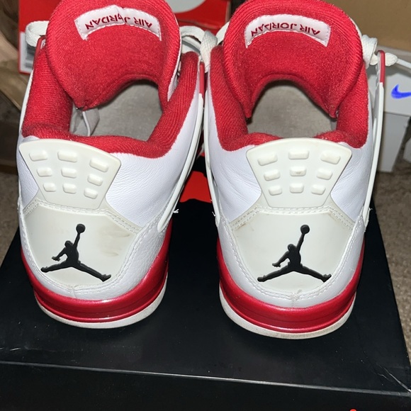 Air Jordan RETRO 4 - Picture 5 of 6